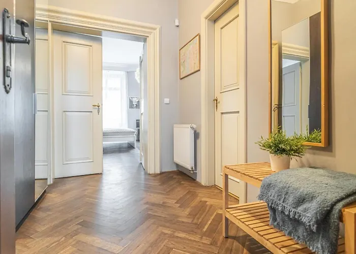Karmelitska 2 Luxury 1b